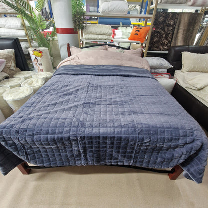 Pătură Moale și Călduroasă 210x230cm – Față Catifea Acrilică, Spate Poliester, Albastru Elegant, RCG-2