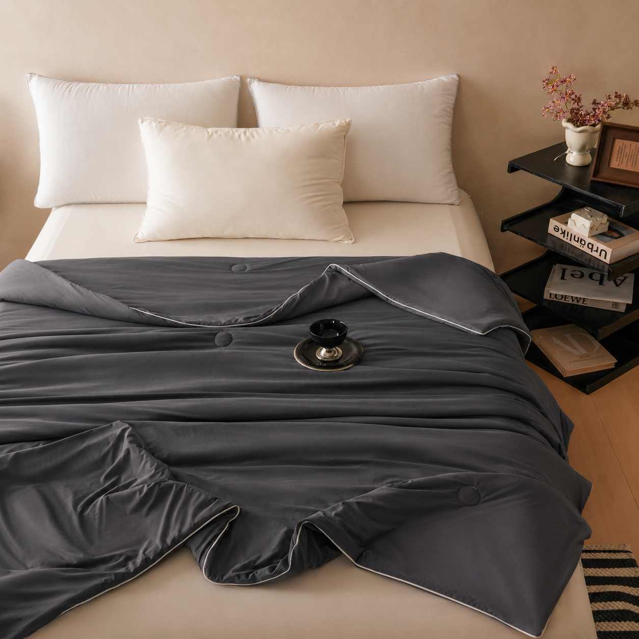 Pilotă de Vară Luxury 200x230 cm, Efect Mătase, Umplutură Siliconizată – Gri Antracit